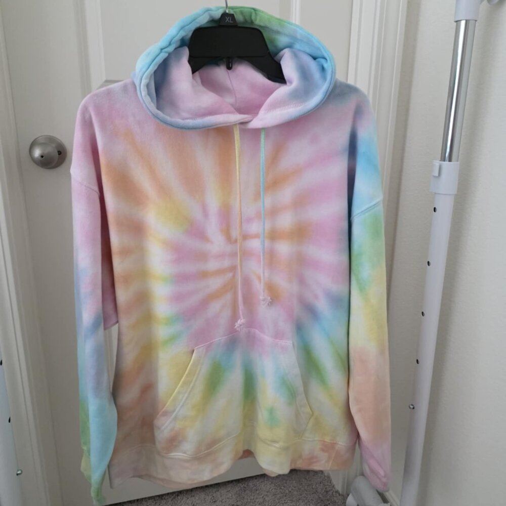 DREAMY HIPPIE VIBES SWIRL TIE DYE HOODIE